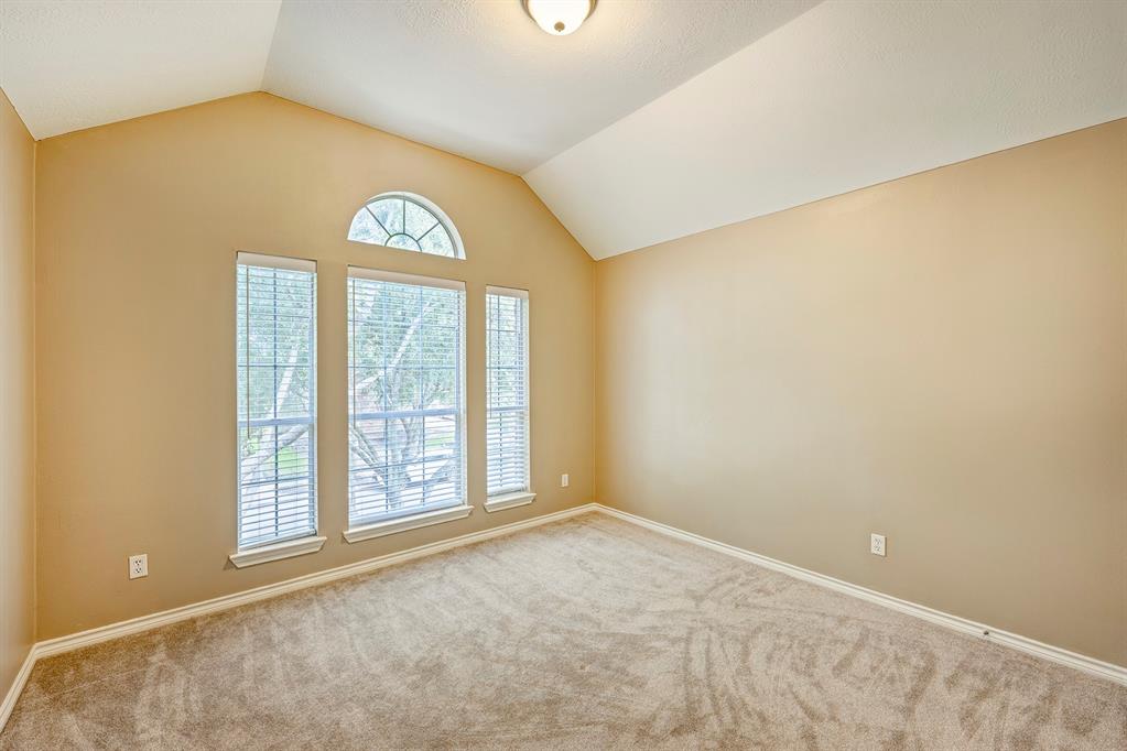 1011 Longdraw Drive