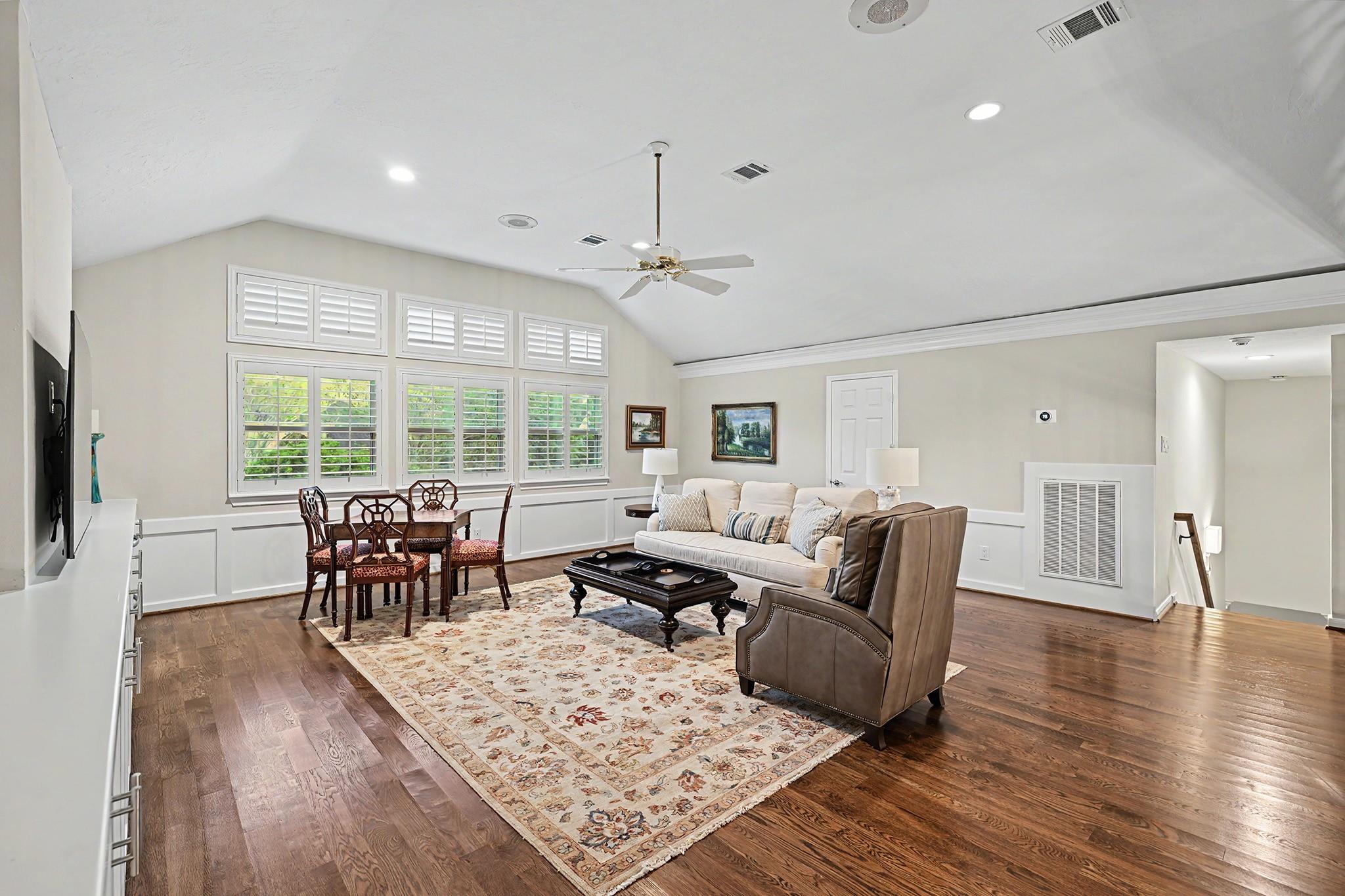 919 Bayou Parkway
