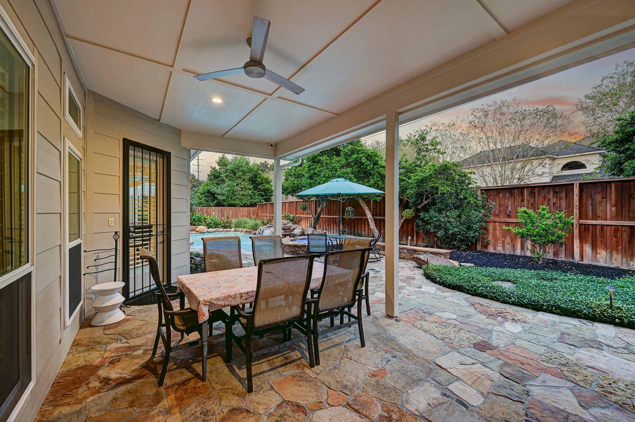 919 Bayou Parkway