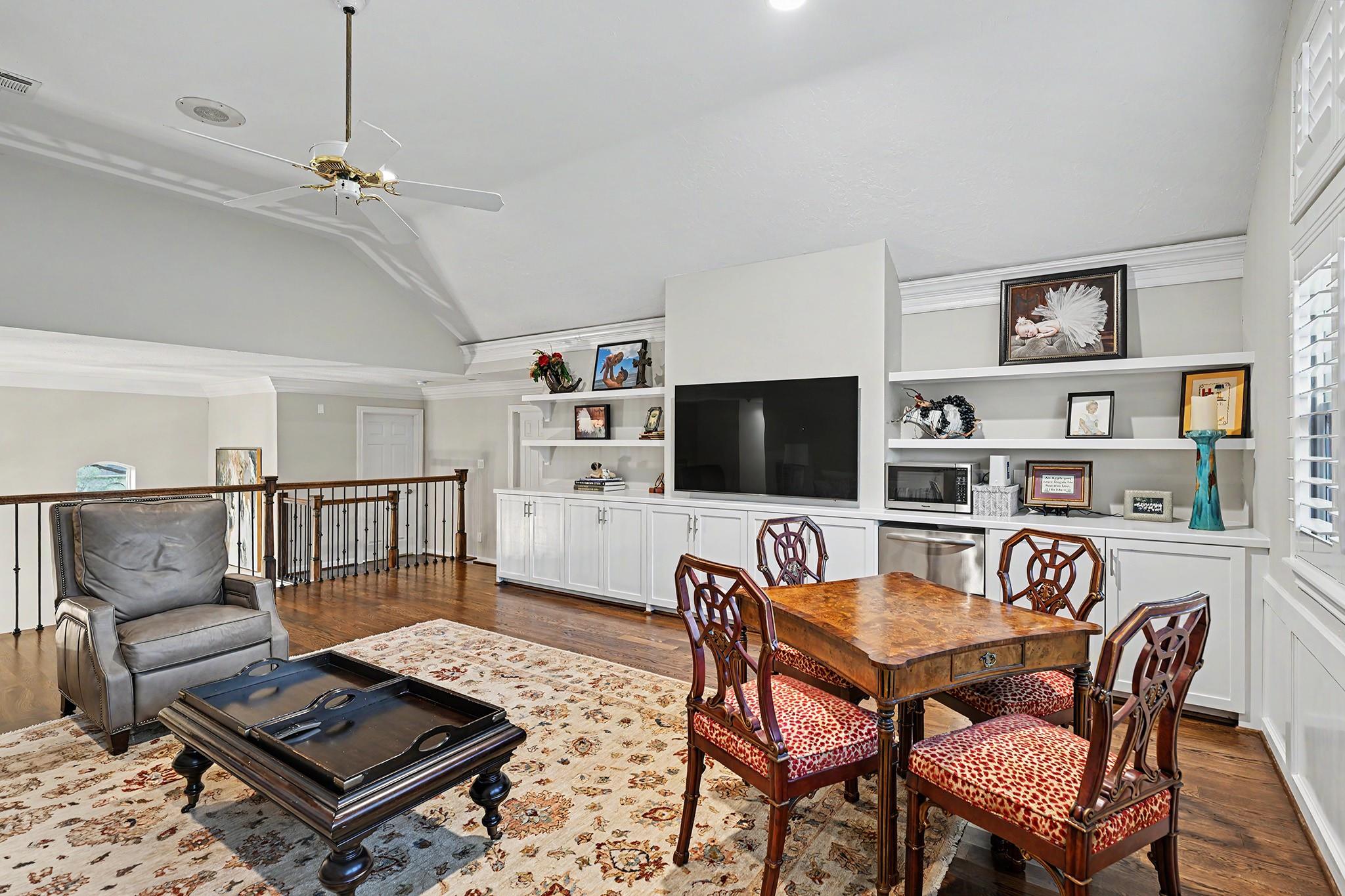 919 Bayou Parkway