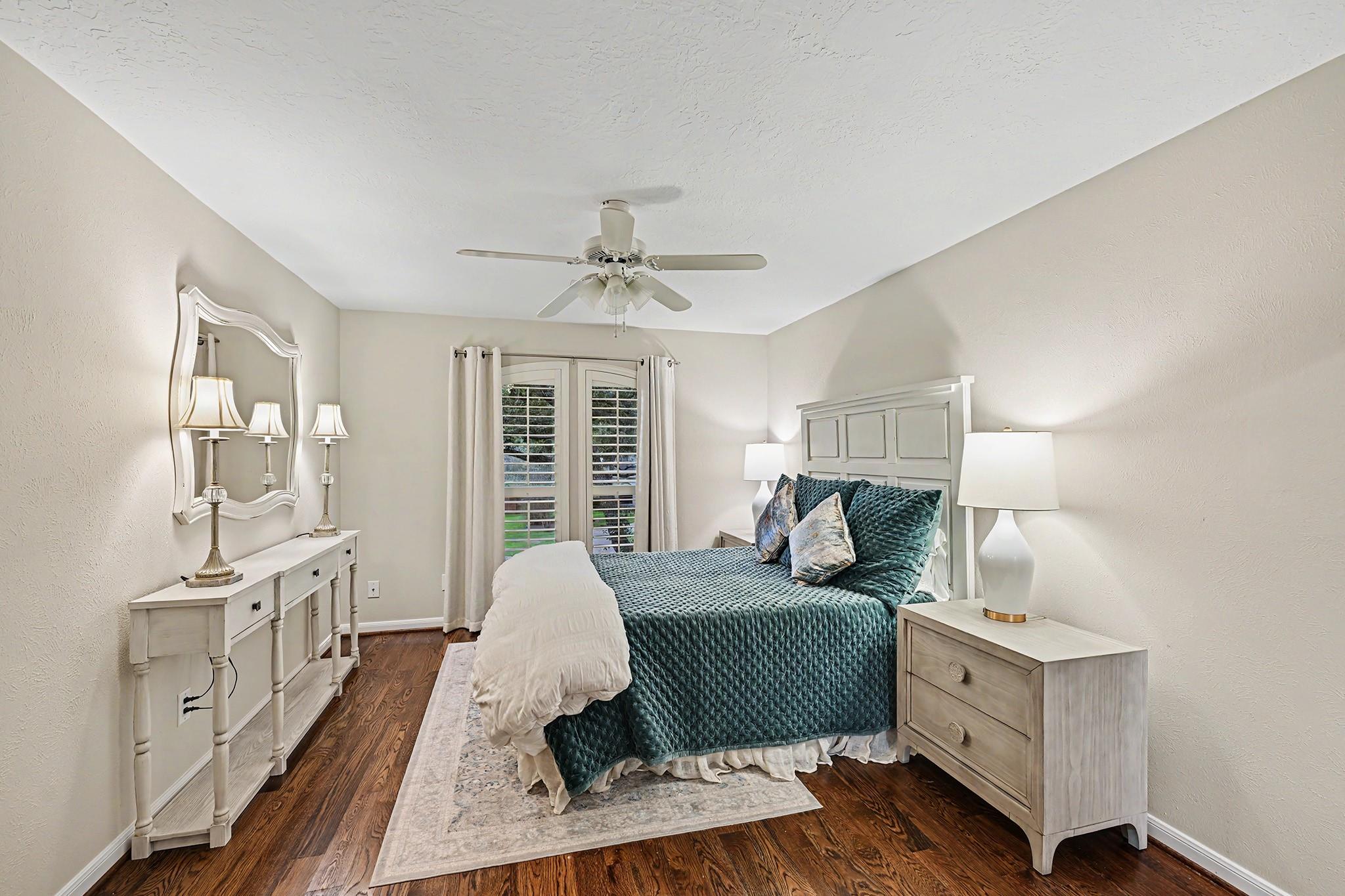919 Bayou Parkway