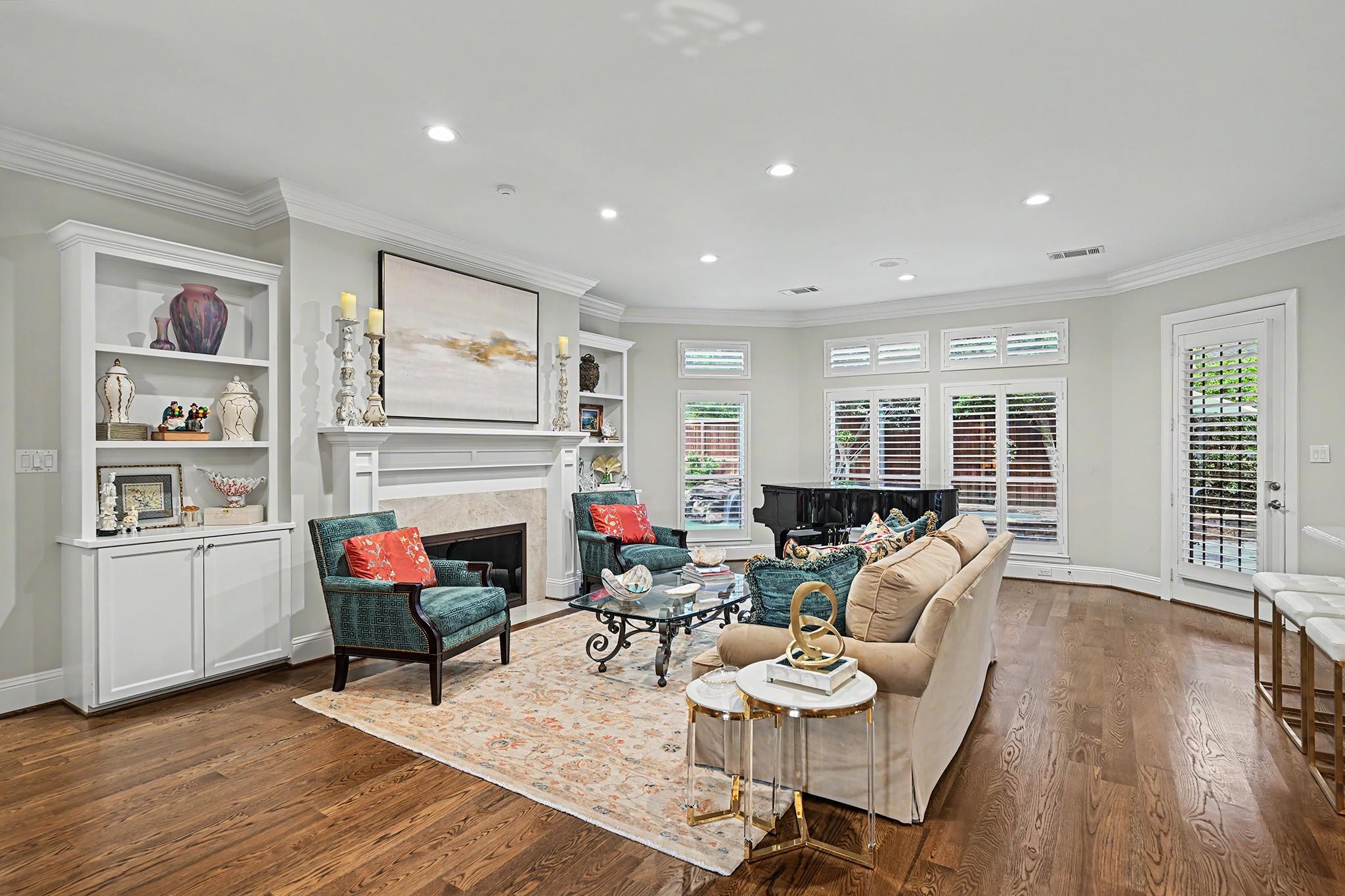 919 Bayou Parkway