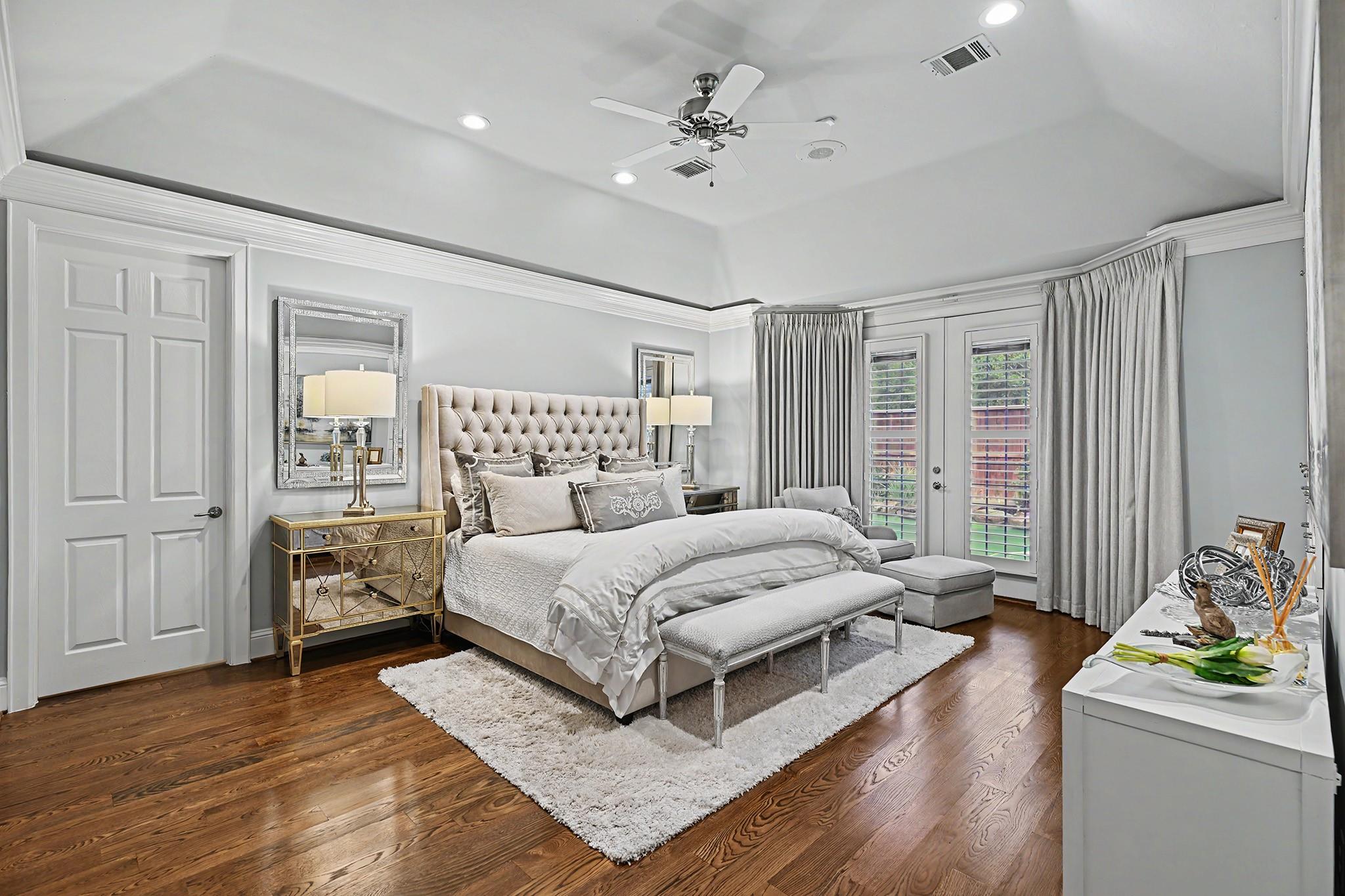 919 Bayou Parkway