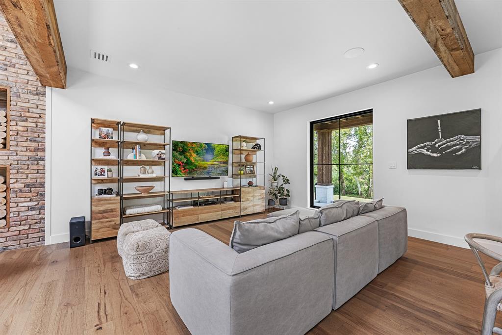 3539 River Road