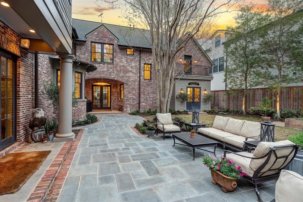 3825 Overbrook Lane