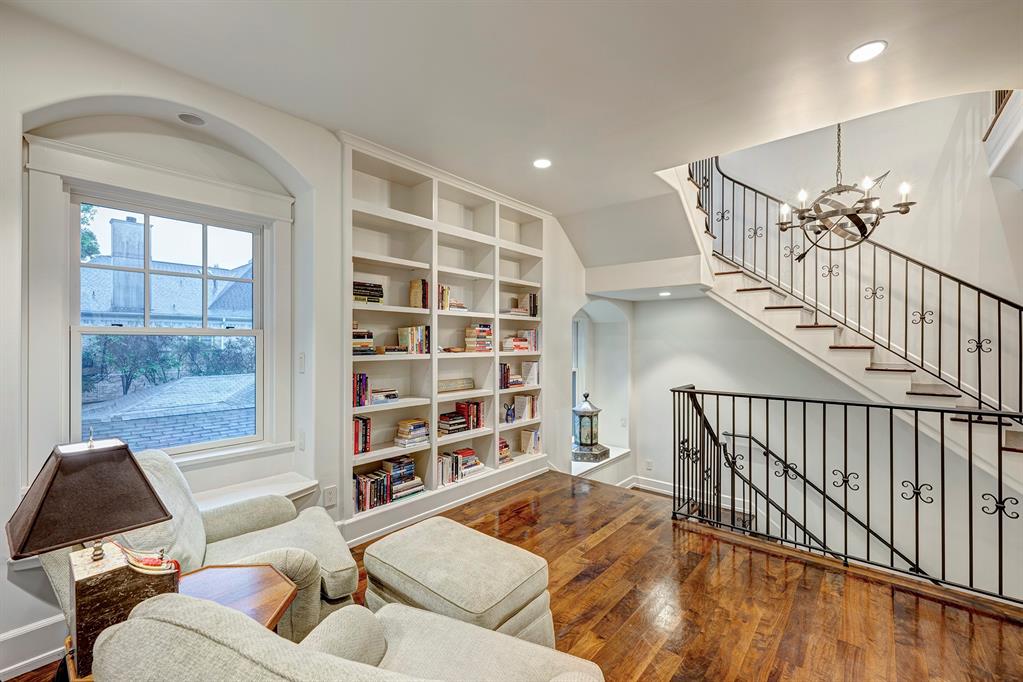 3825 Overbrook Lane