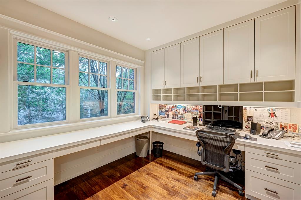 3825 Overbrook Lane