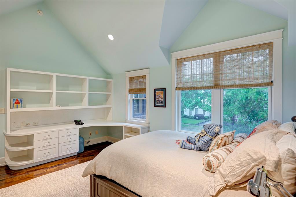3825 Overbrook Lane