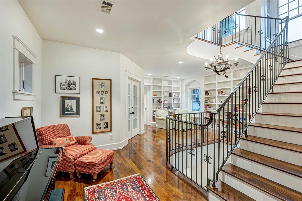 3825 Overbrook Lane