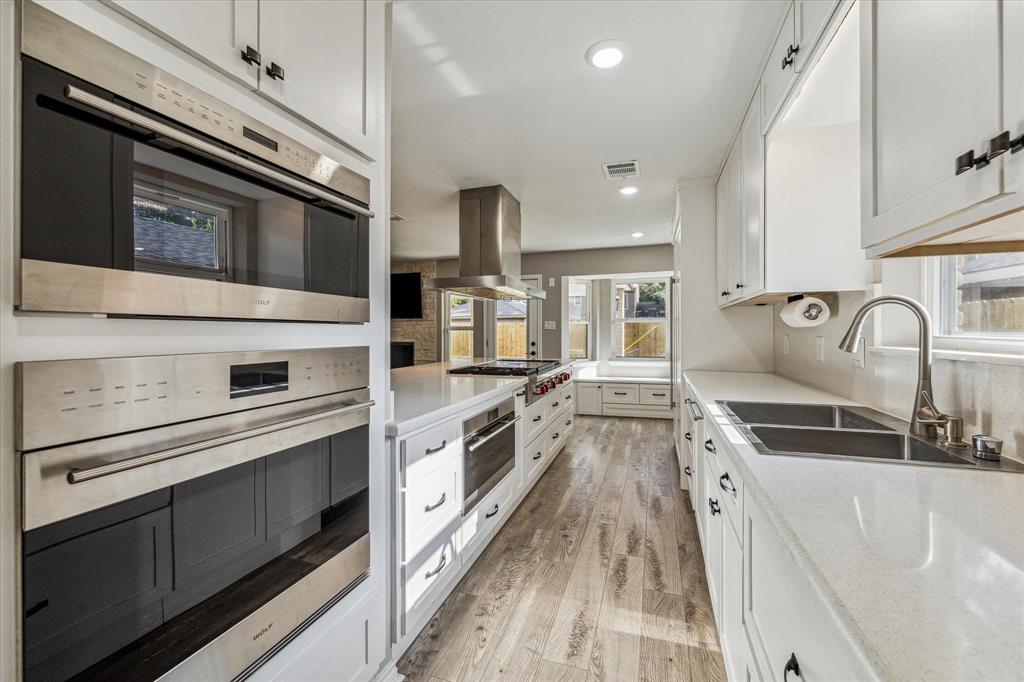 13803 Kingsride Lane