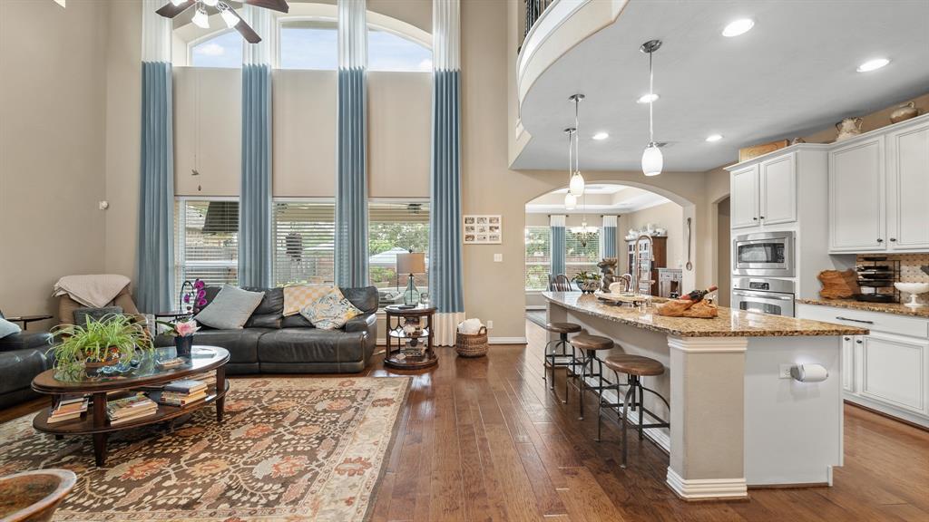 1006 Catania Lane