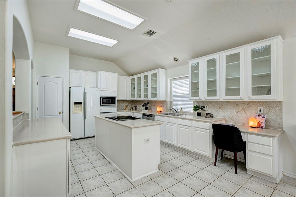 3510 Shadowvista Court