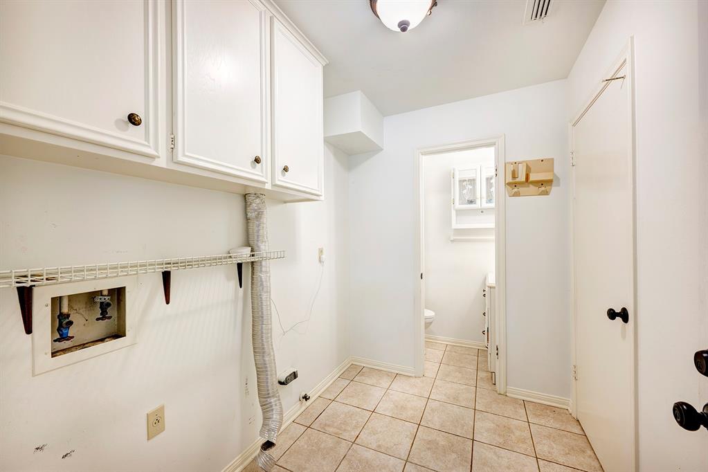 2723 Bernadette Lane