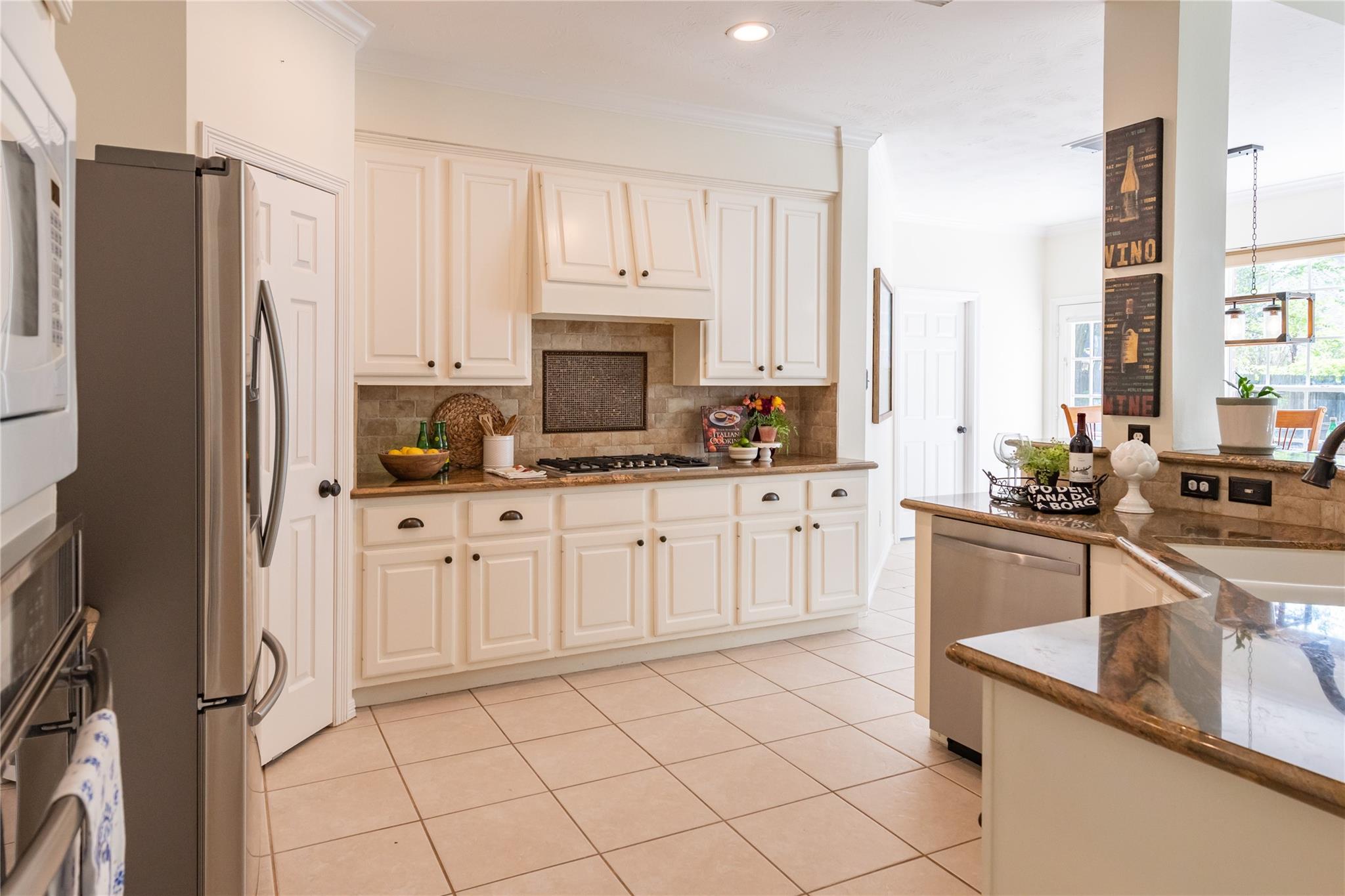 43 N Greenvine Circle