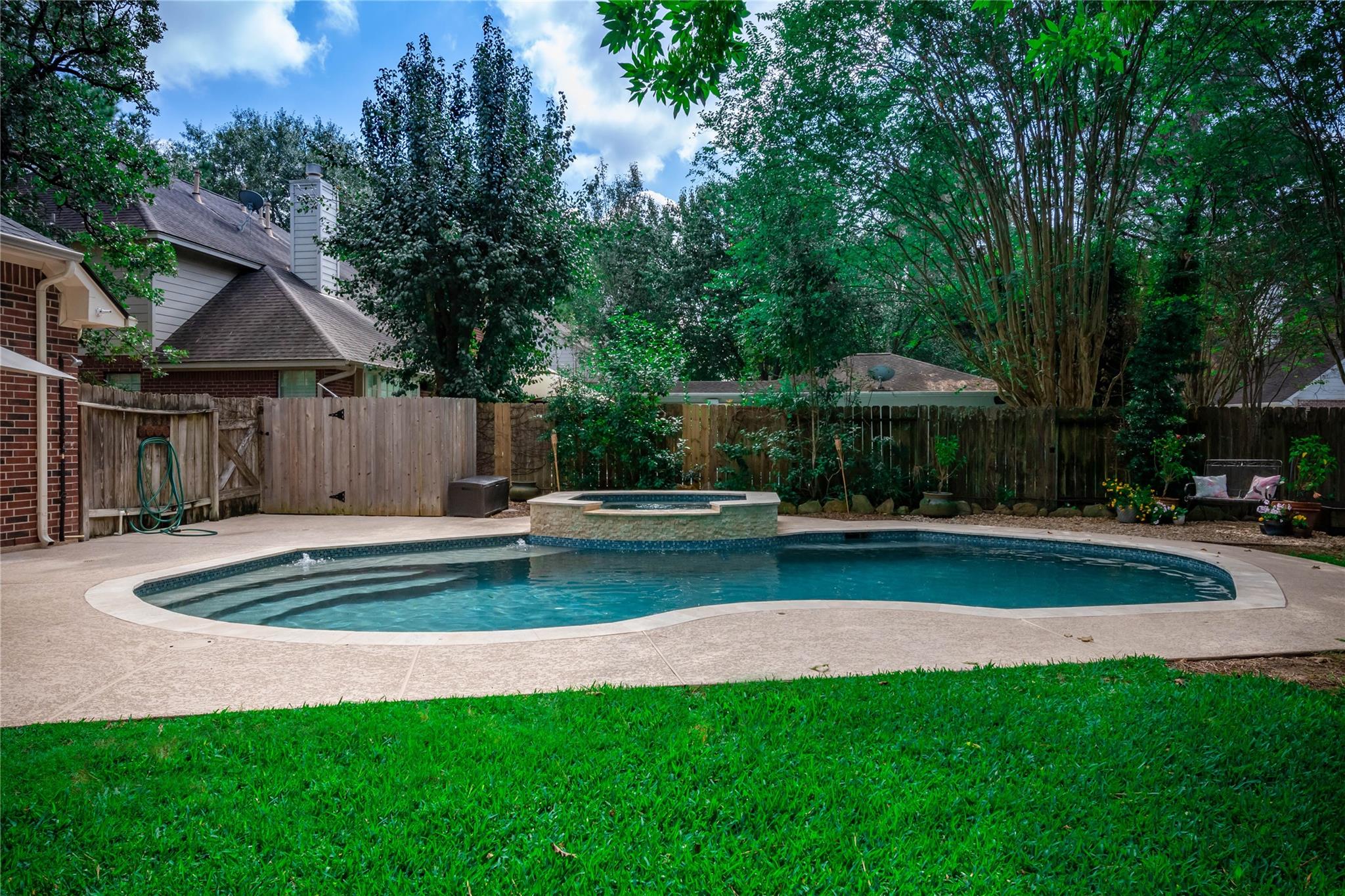 43 N Greenvine Circle