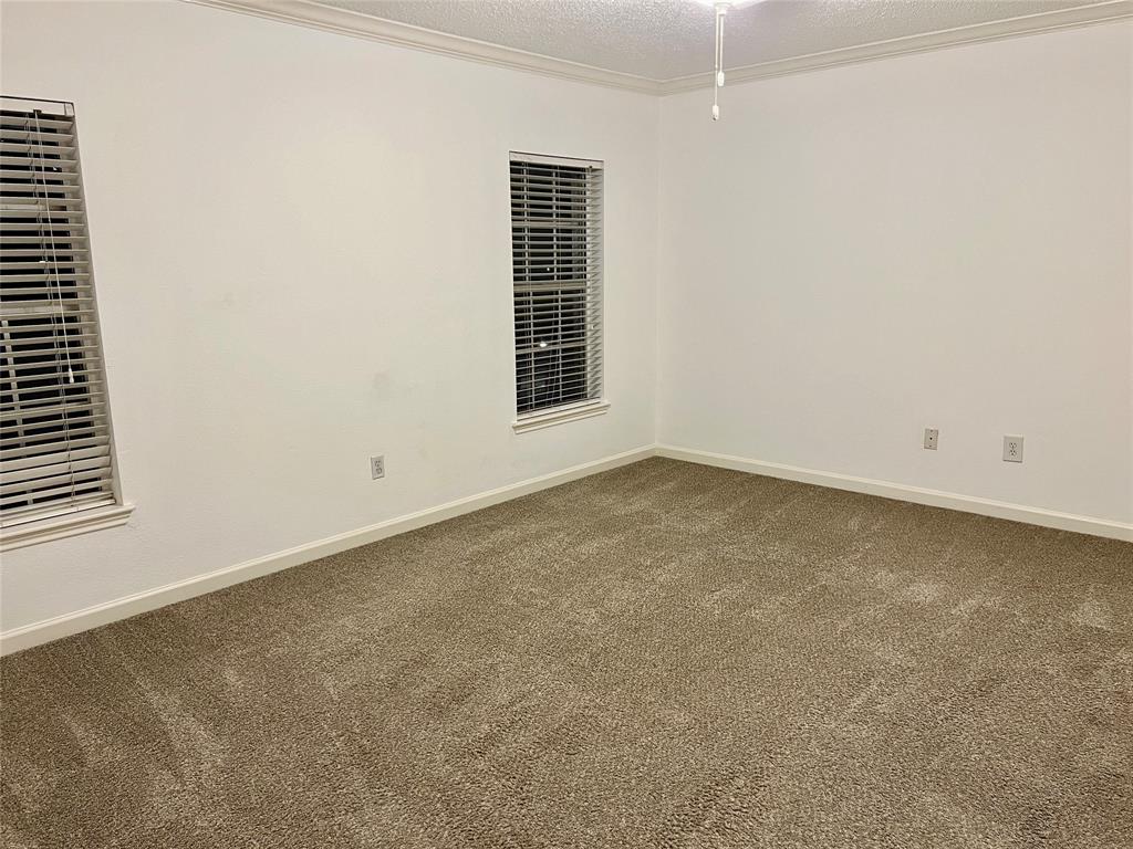 67 Rockridge Drive