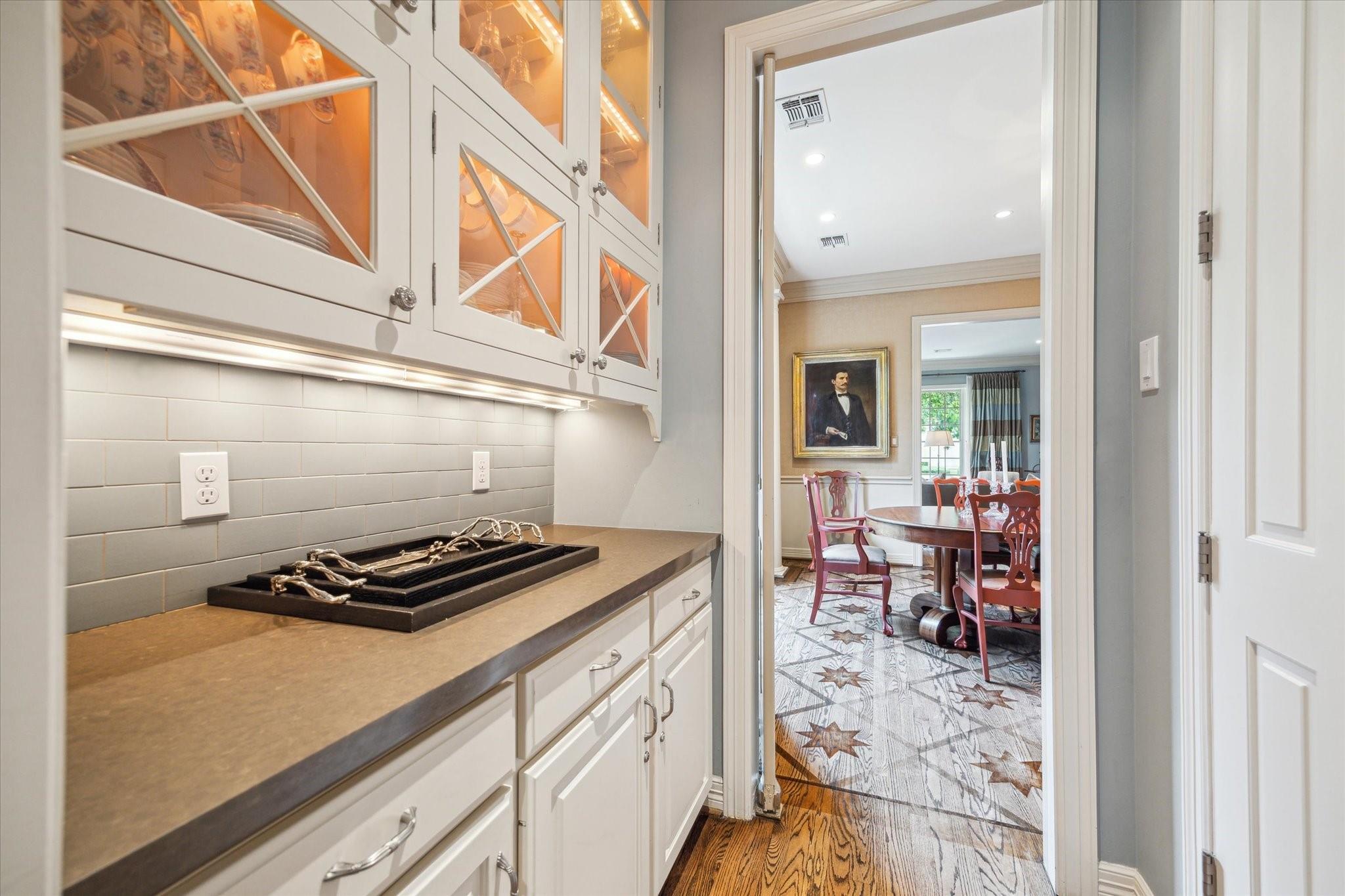 3428 Wickersham Lane