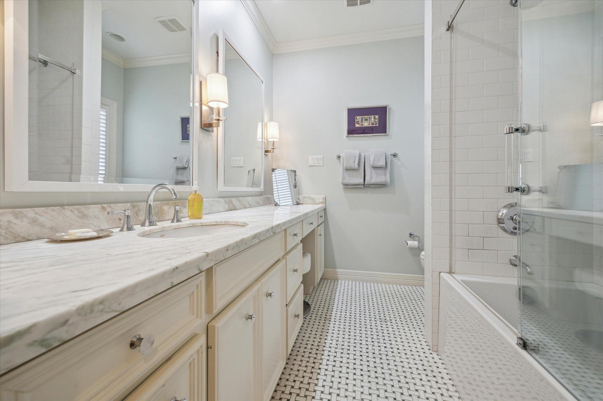 3428 Wickersham Lane