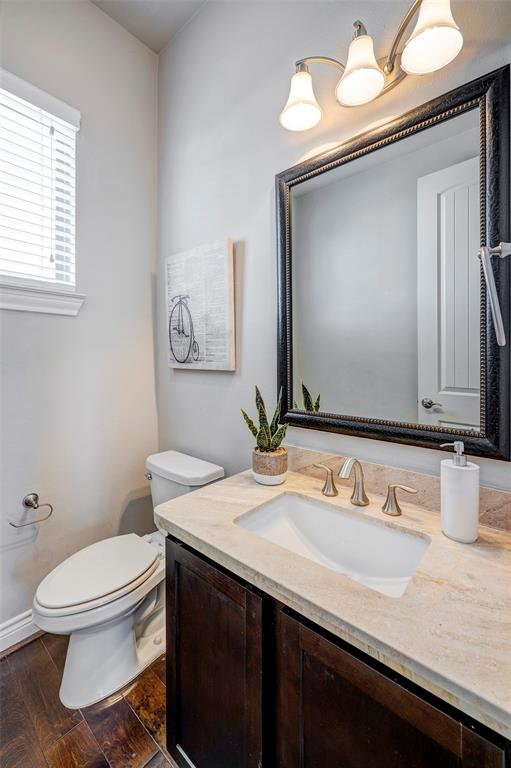 848 W 17th Street