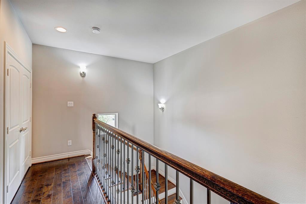 848 W 17th Street