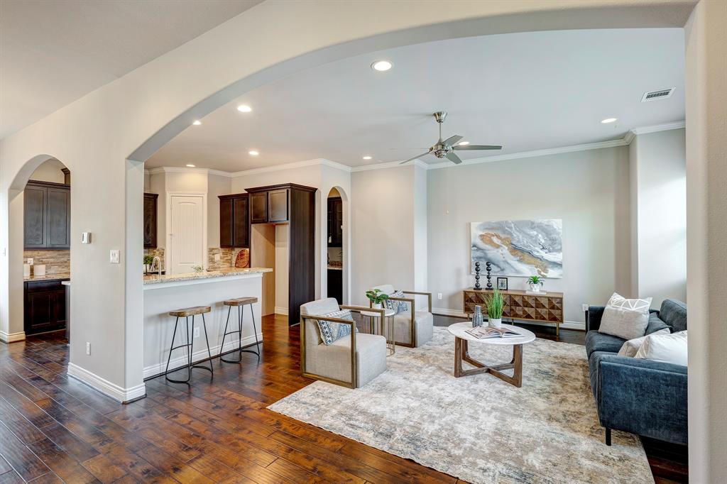 848 W 17th Street