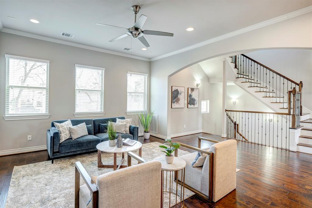 848 W 17th Street