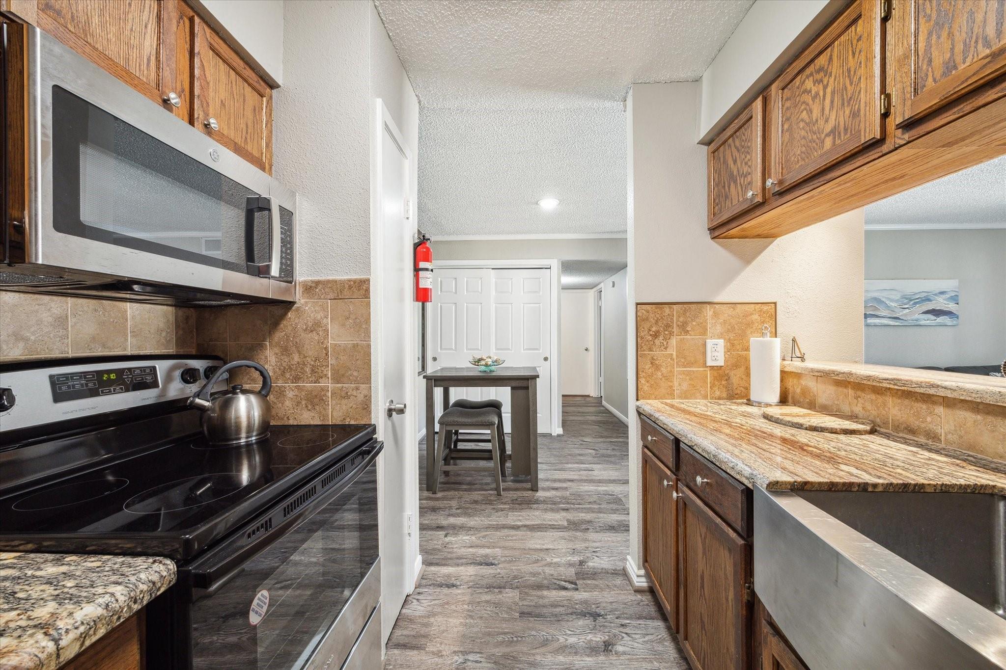 1516 Bay Area Boulevard # L8