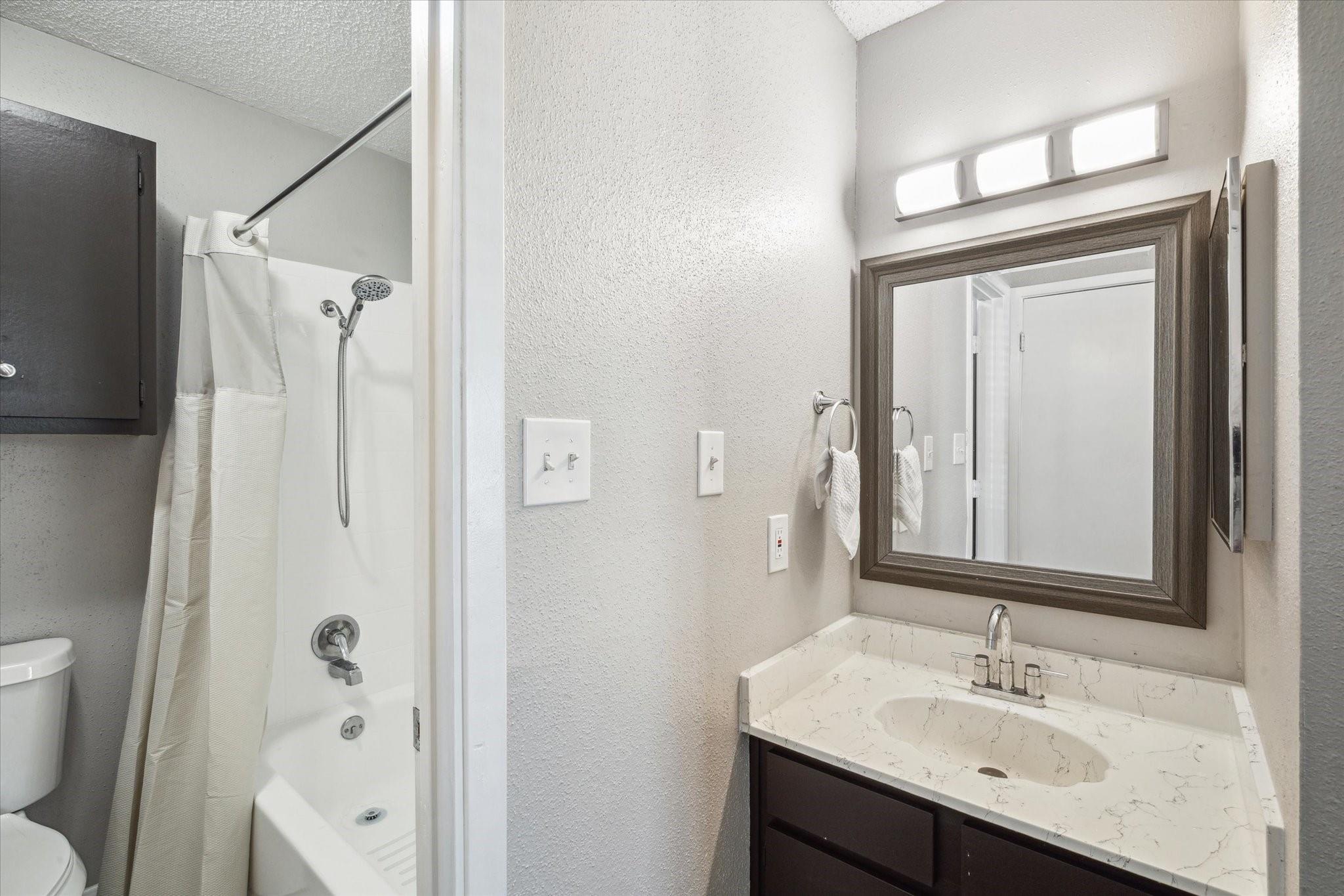 1516 Bay Area Boulevard # L8