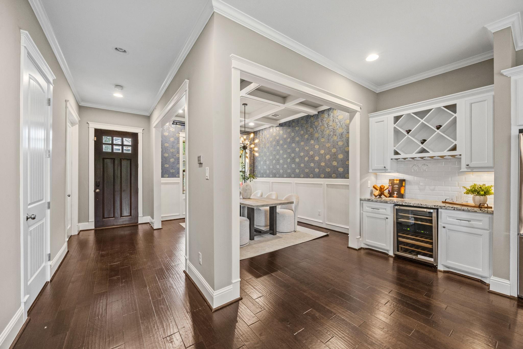 1527 Cheshire Lane