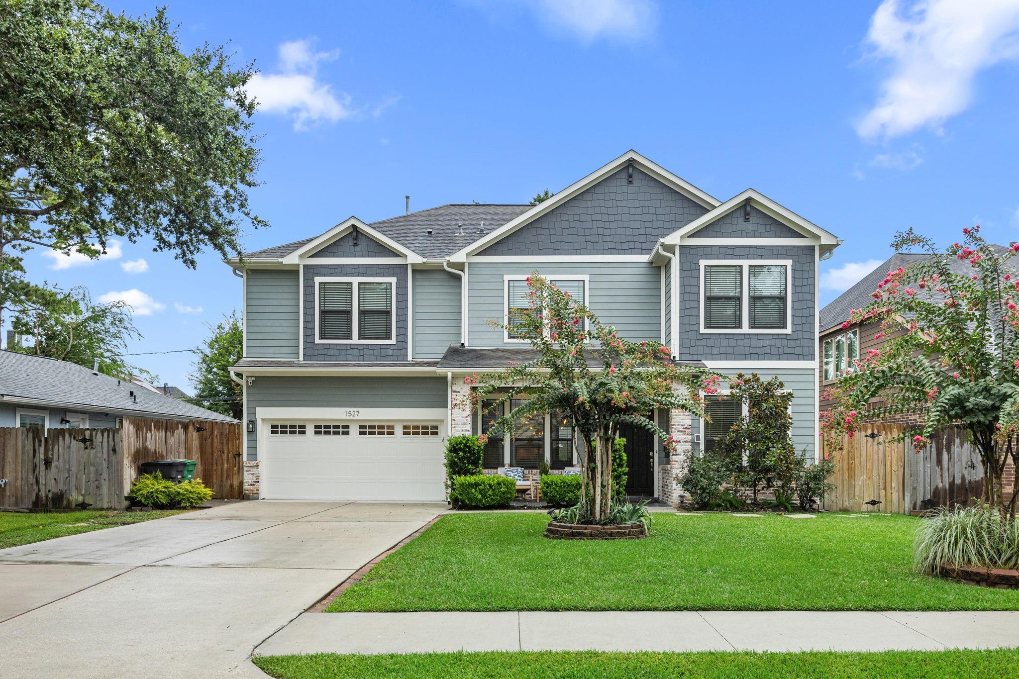1527 Cheshire Lane