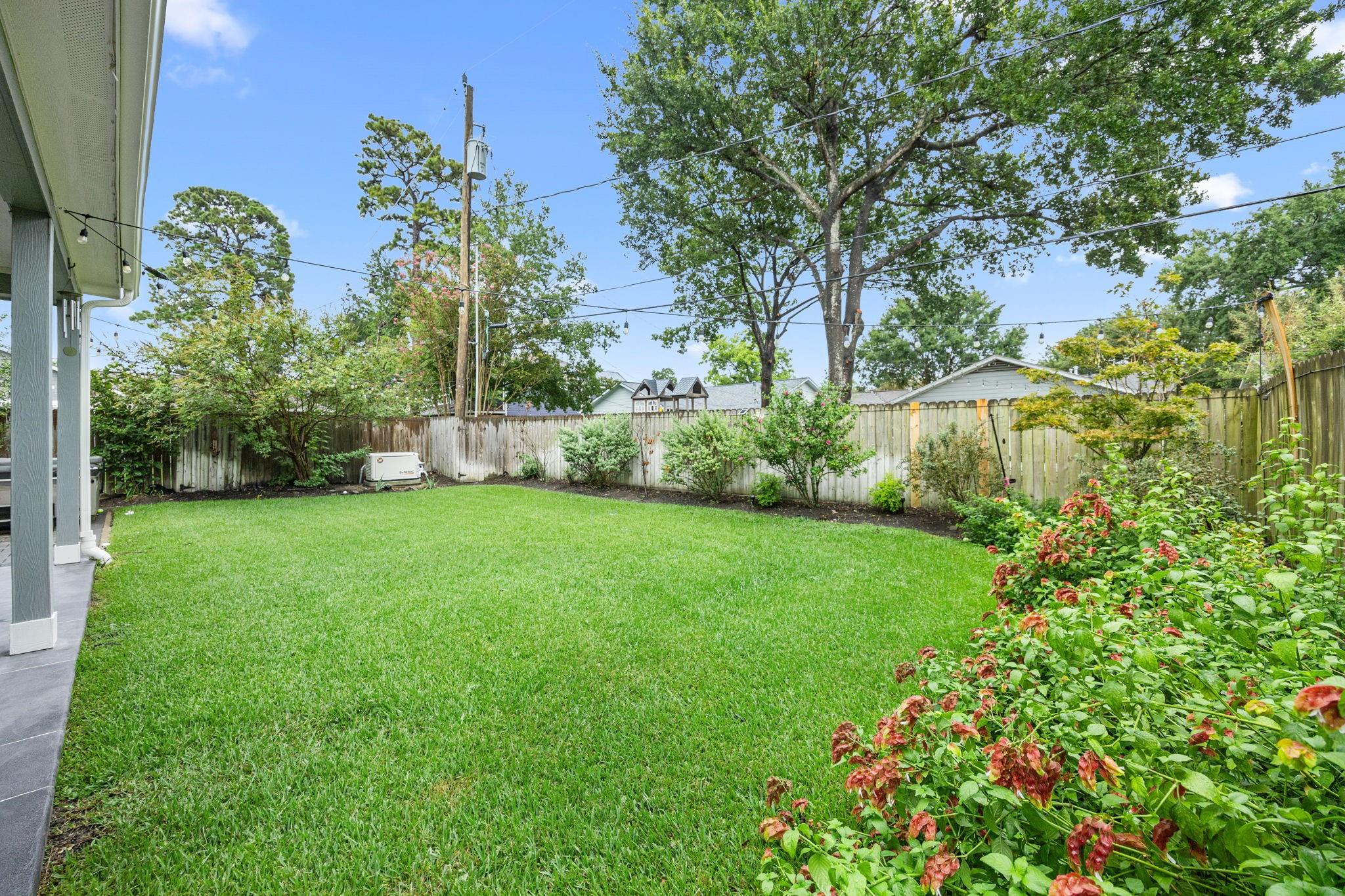 1527 Cheshire Lane