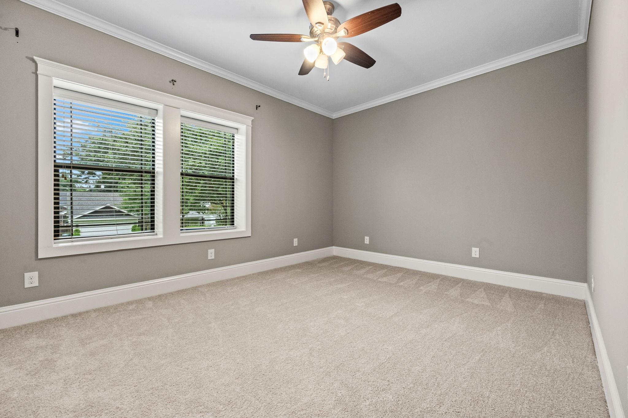 1527 Cheshire Lane