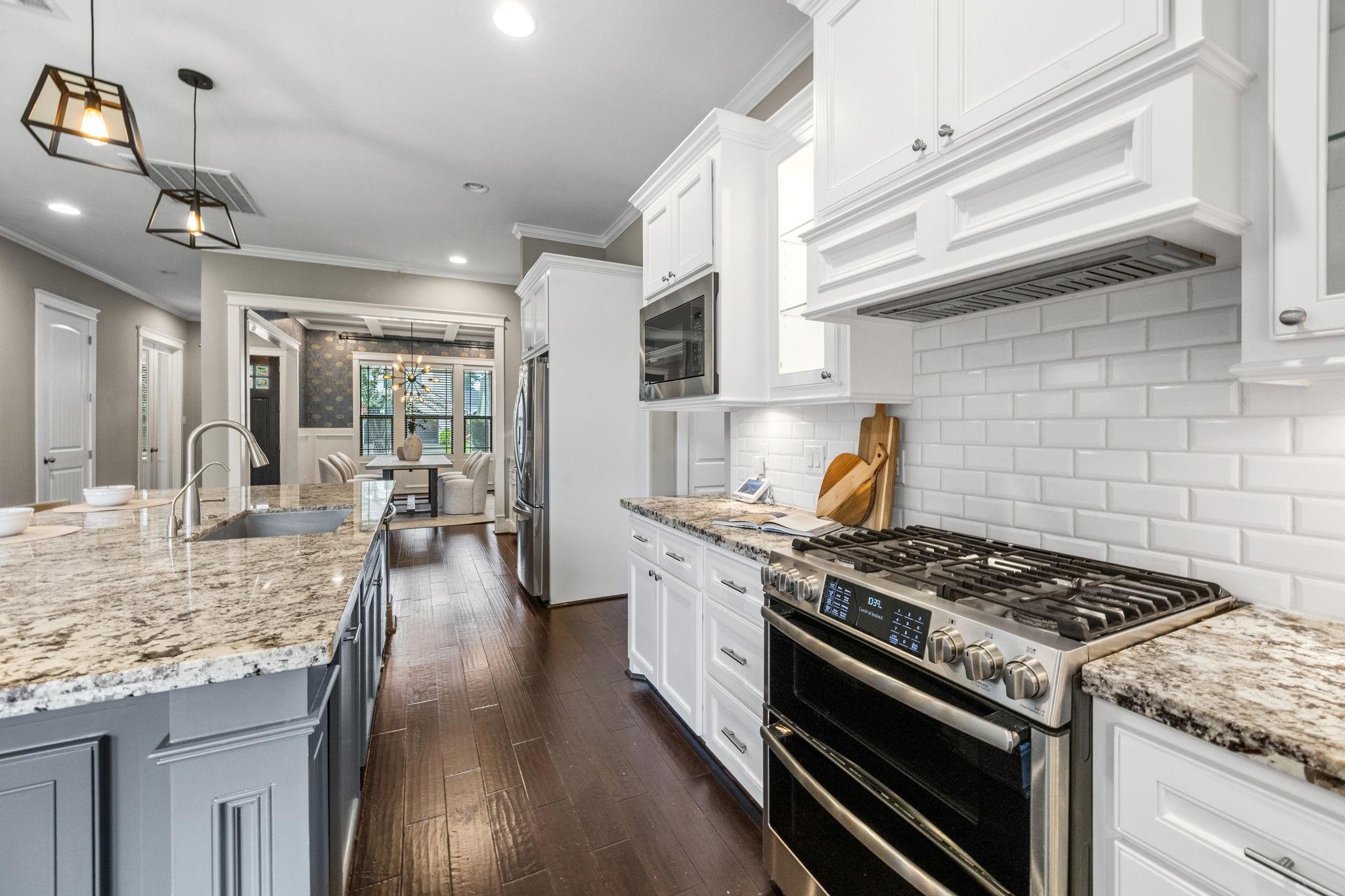 1527 Cheshire Lane