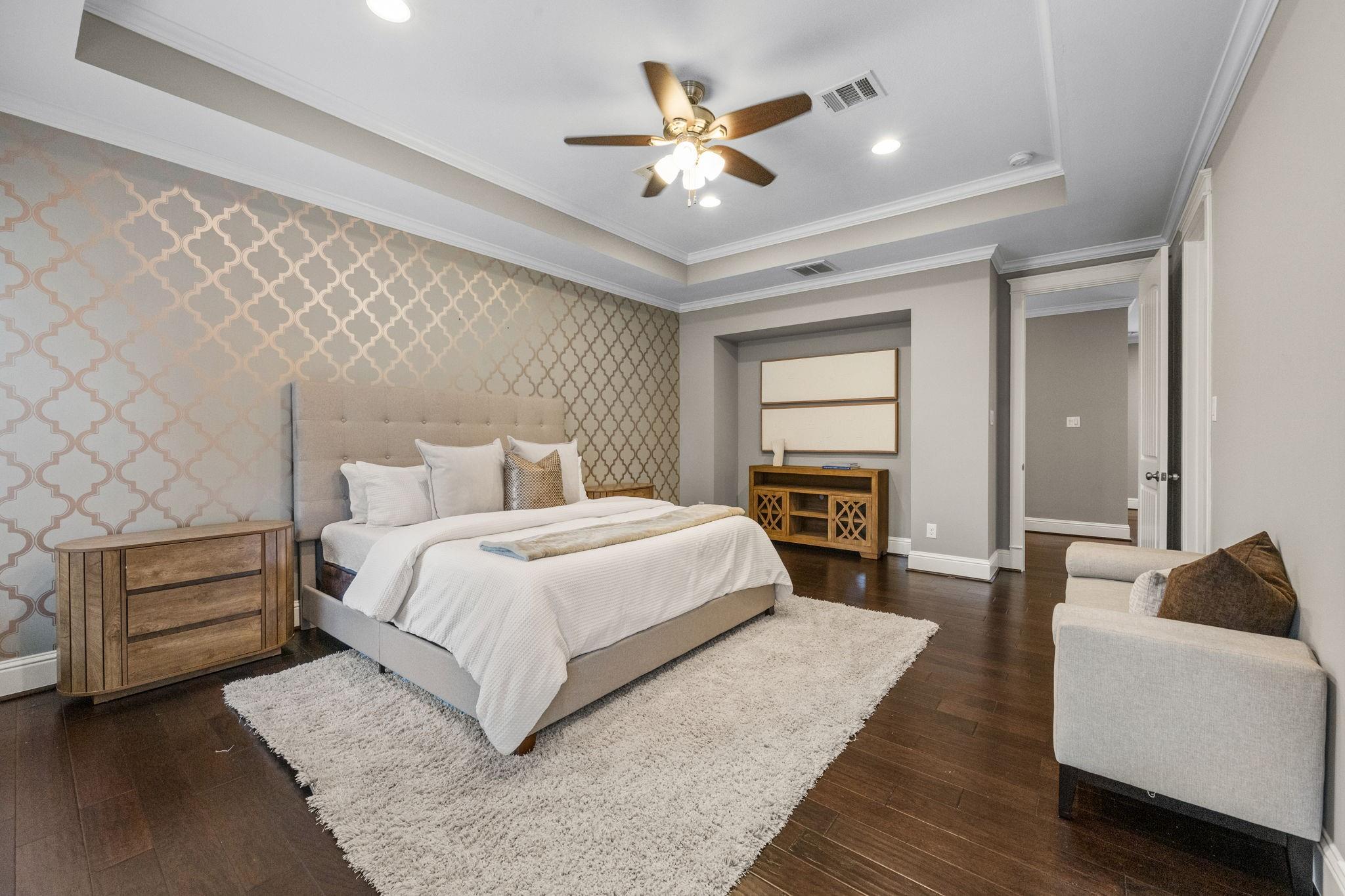 1527 Cheshire Lane