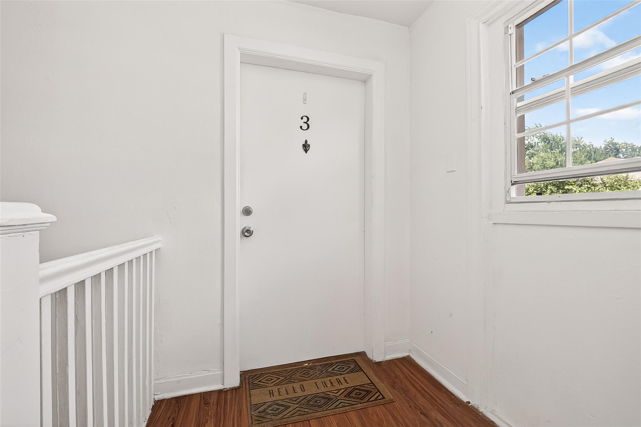 609 Cortlandt Street # 3