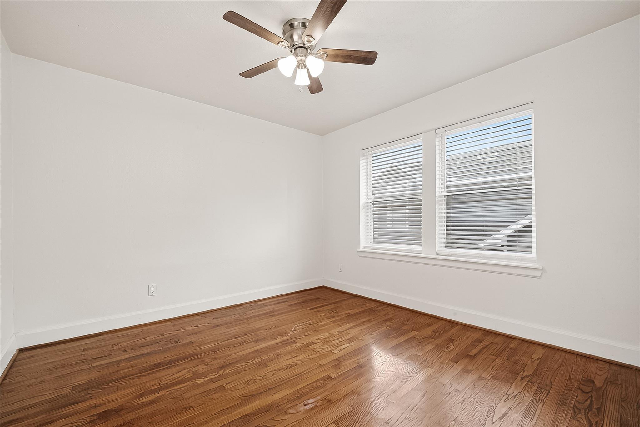 609 Cortlandt Street # 3