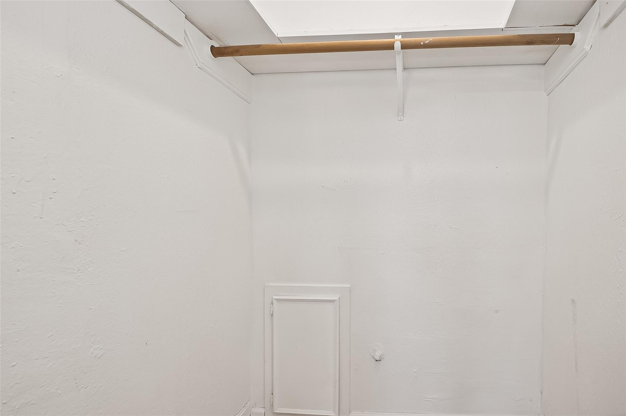 609 Cortlandt Street # 3