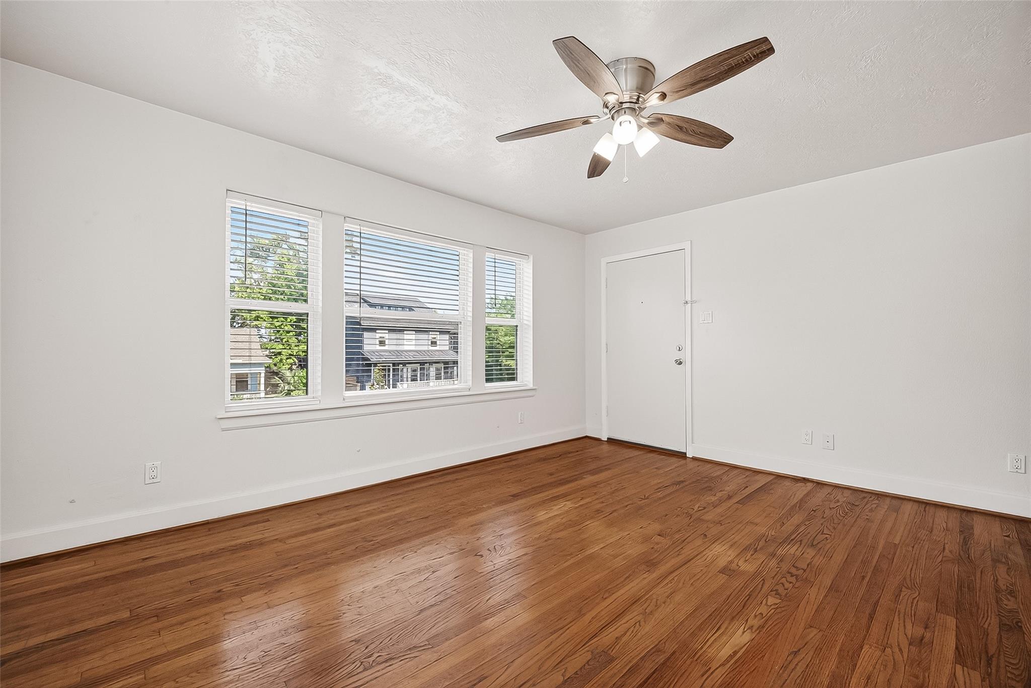609 Cortlandt Street # 3