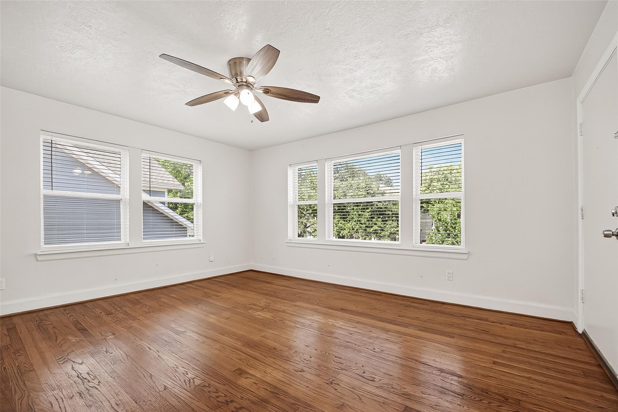 609 Cortlandt Street # 3