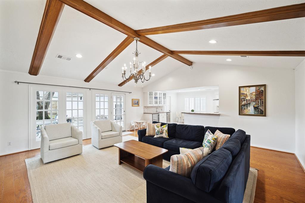10207 Del Monte Drive