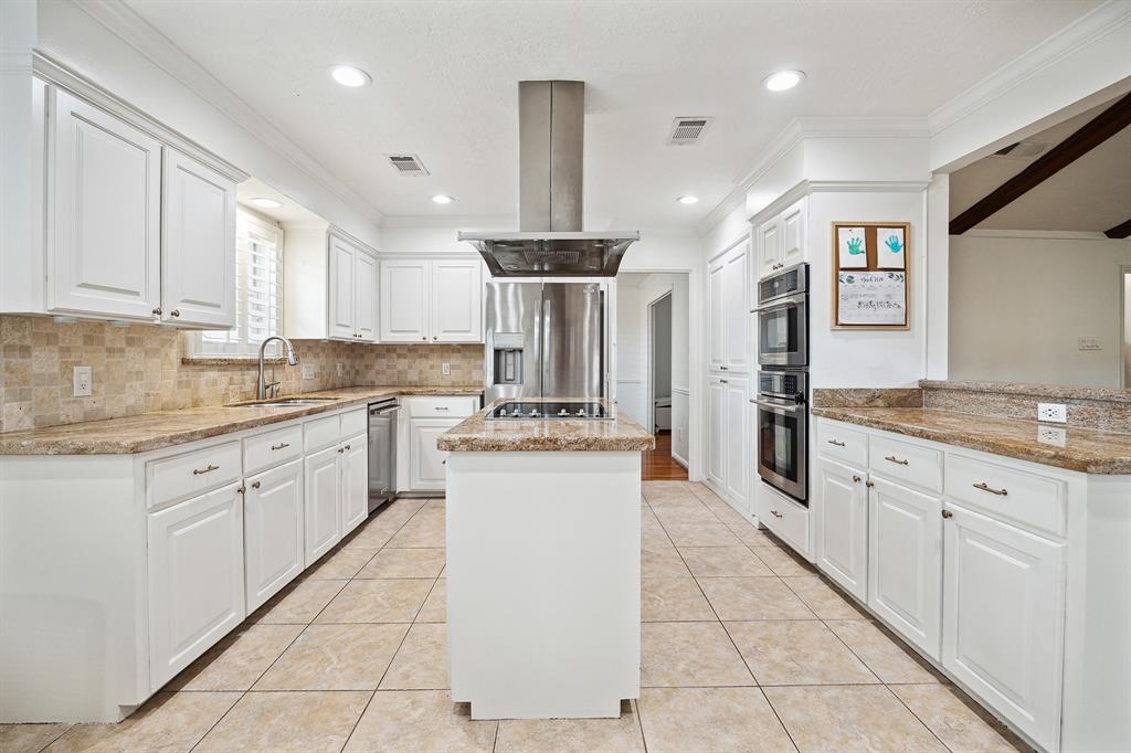 10207 Del Monte Drive