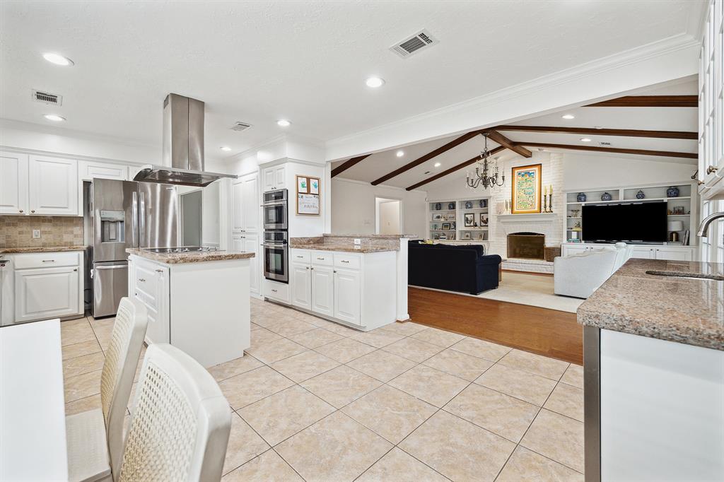 10207 Del Monte Drive