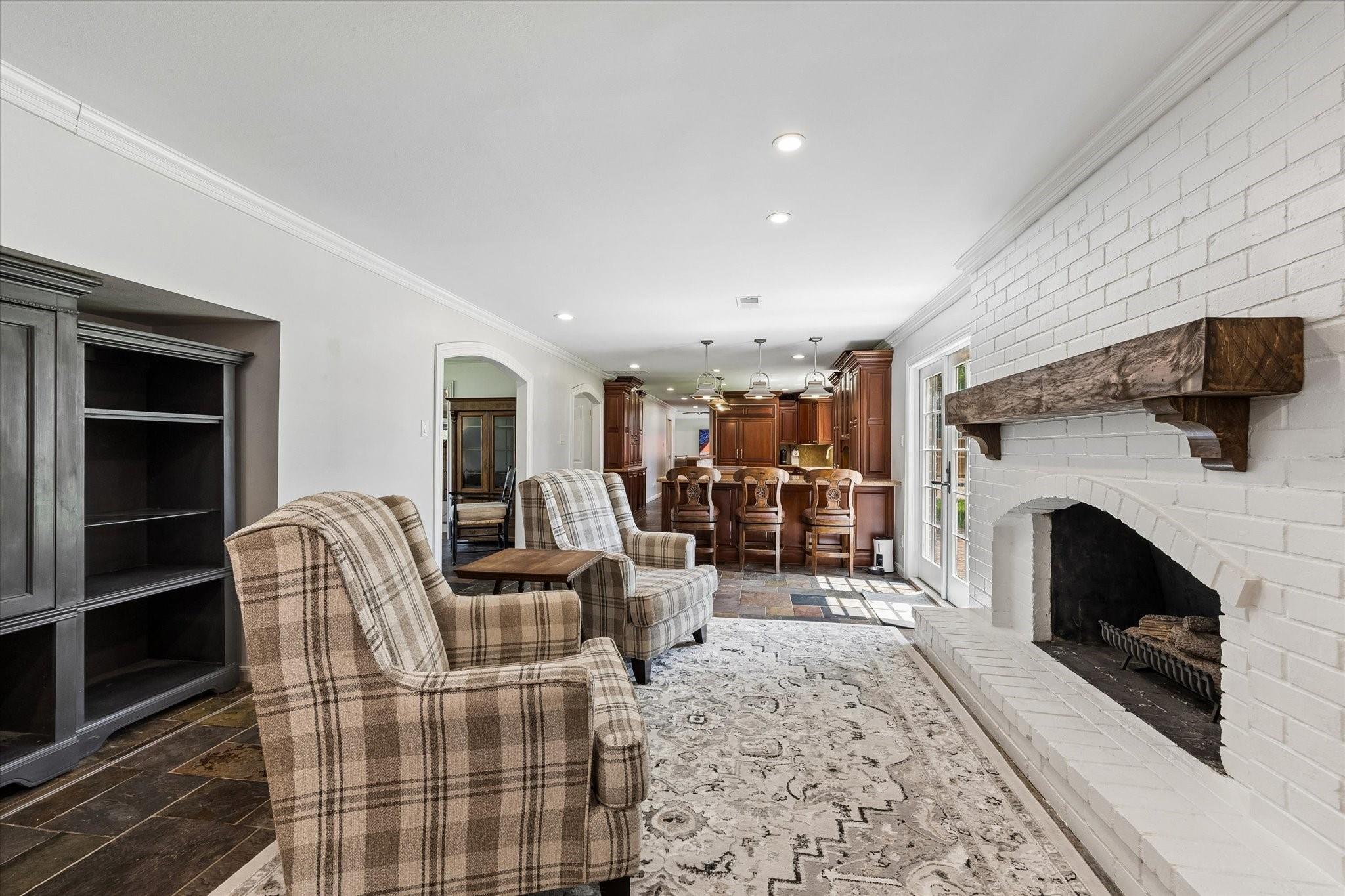 934 Moss Spring Lane