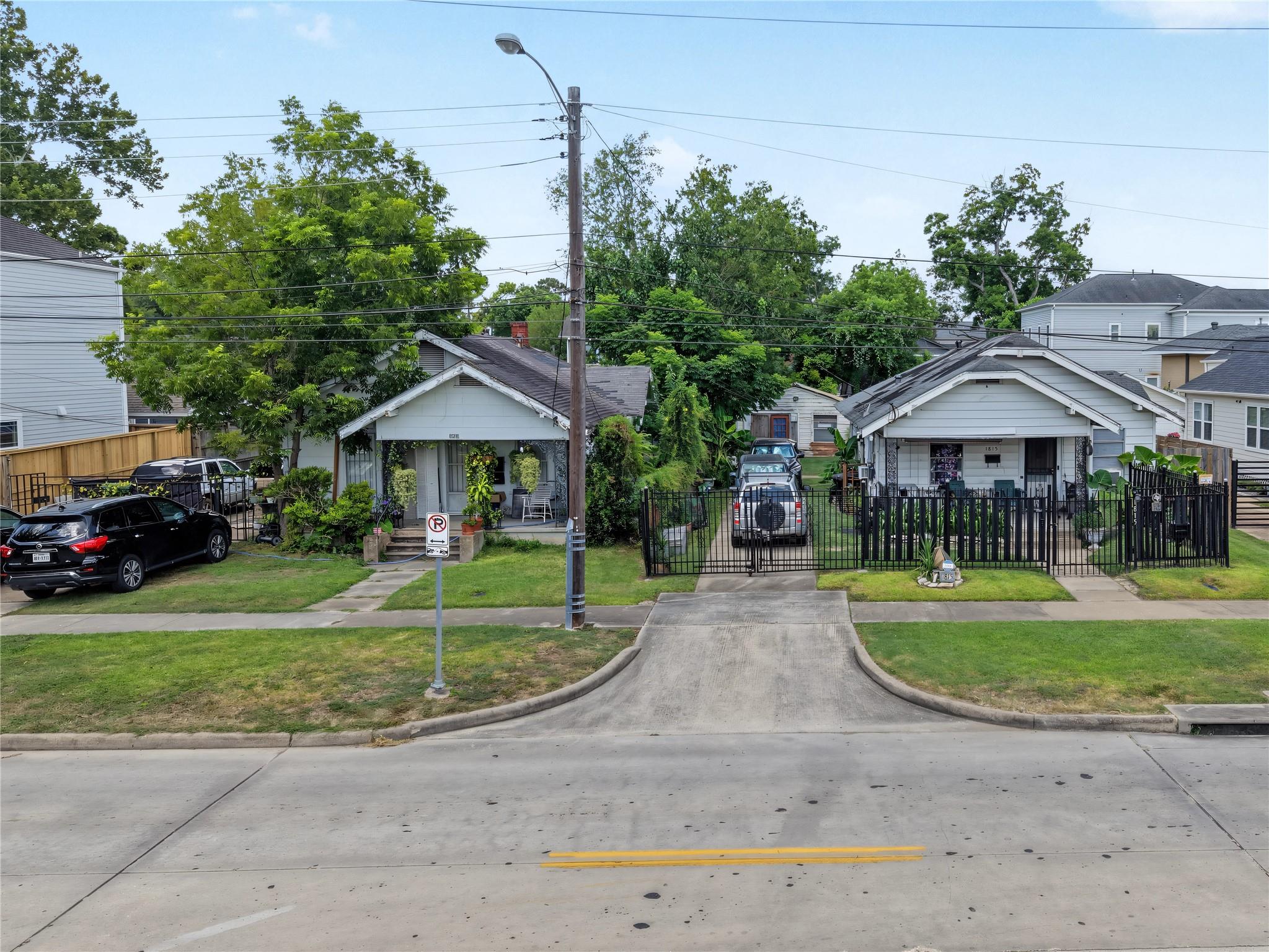 1811 and 1815 Studewood Street