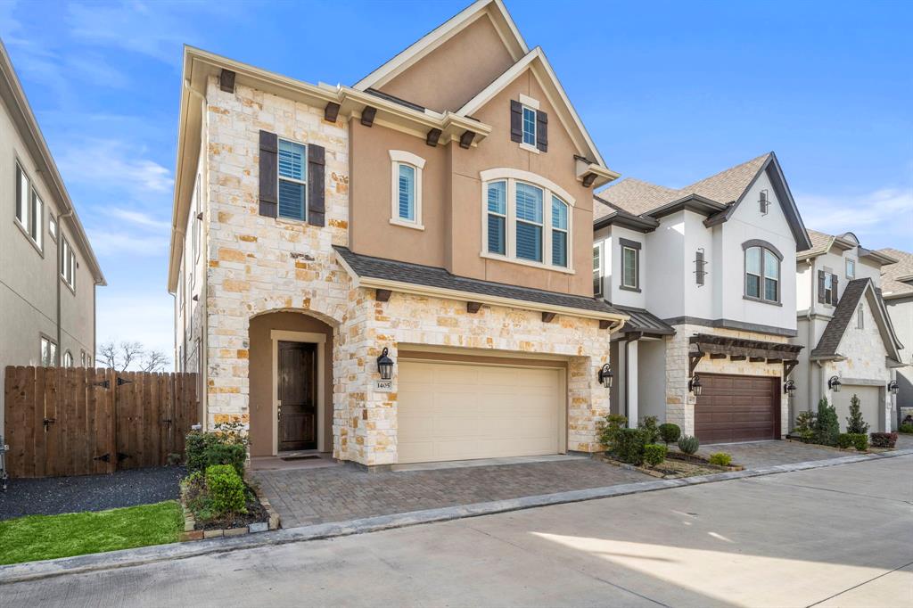 1405 Arkley Way
