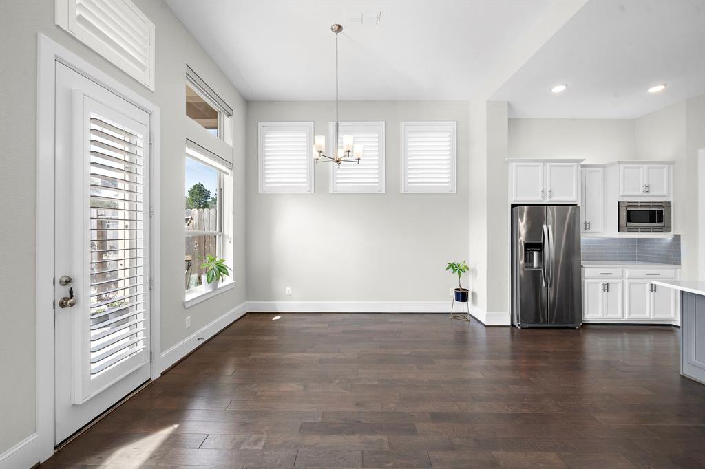 1405 Arkley Way