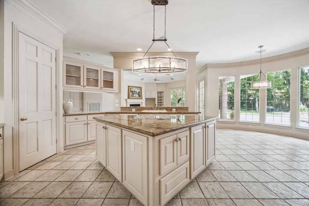 915 Huntington Cove