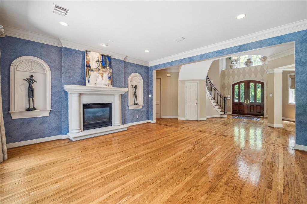 915 Huntington Cove