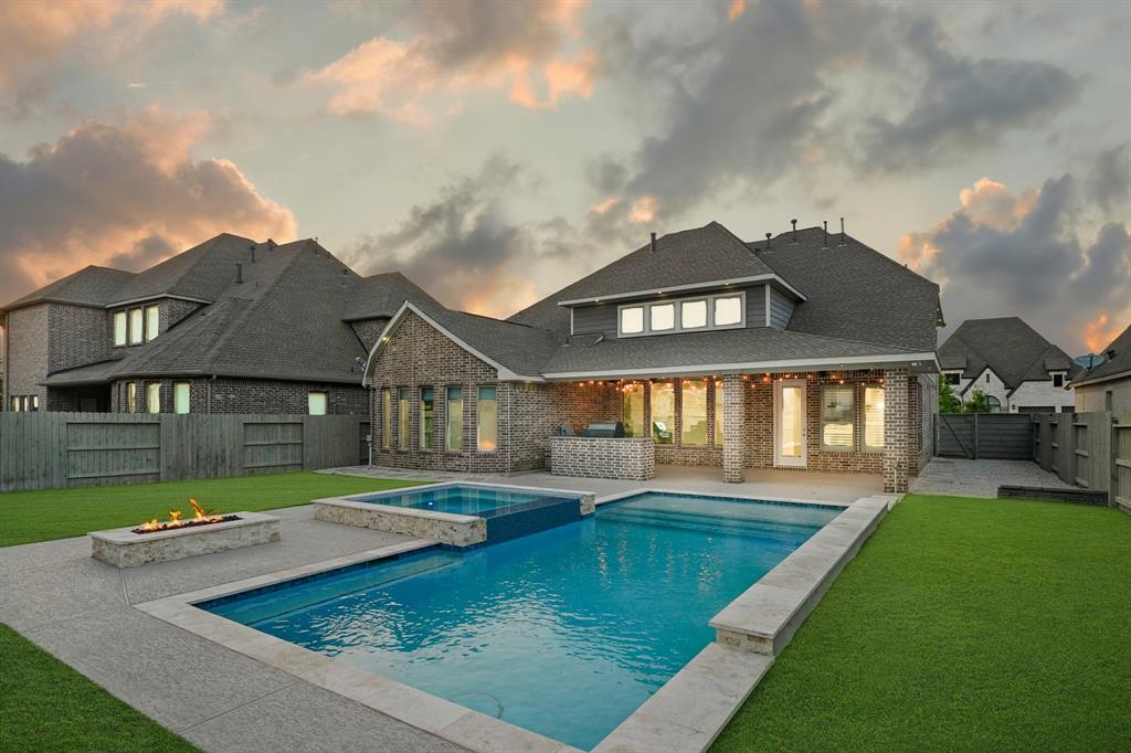 2306 Piney Creek Drive