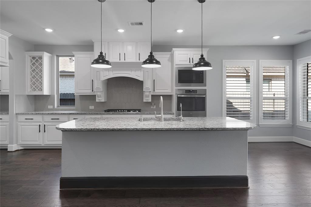 2306 Piney Creek Drive